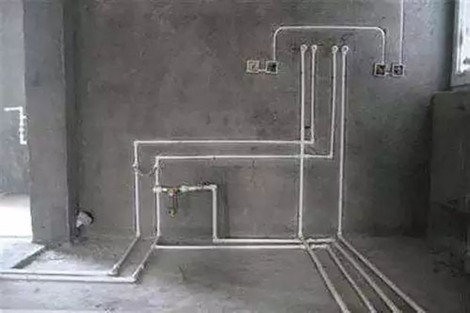 水管走 墙.jpg